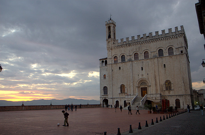 061119-074.jpg - Gubbio