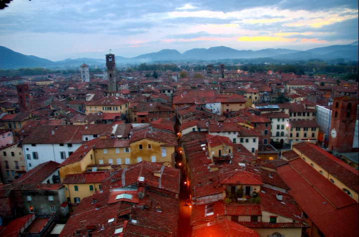 051022-086.jpg -  Lucca 