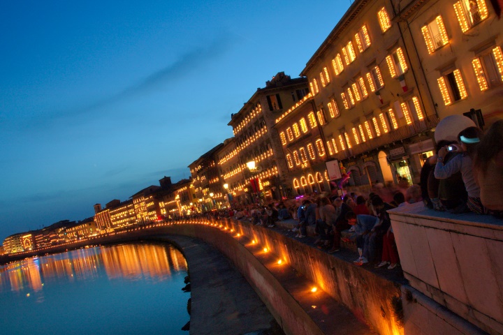 060617-054.jpg - "La Luminara" in  Pisa 